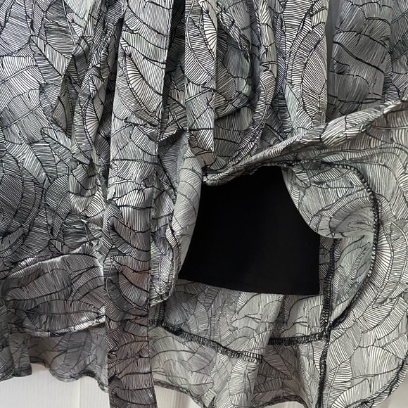 NWT SILVIAN HEACH Elegant Silver Wrap Dress Italy 38 - Picture 13 of 14